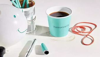 為什么品牌都愛上了 不務(wù)正業(yè)